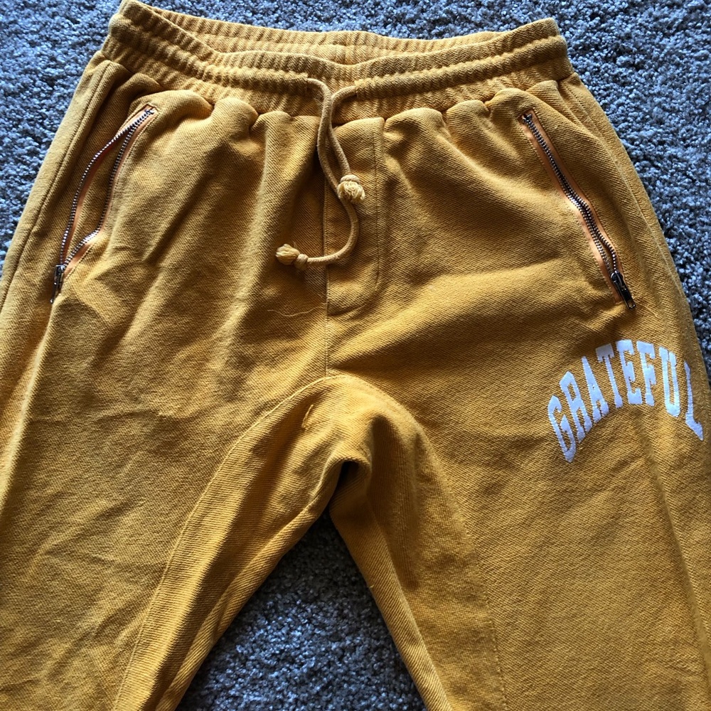 Grateful Sweatpants 🙌